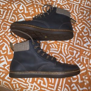 Dr. Martens Maelly leather brown padded collar boots